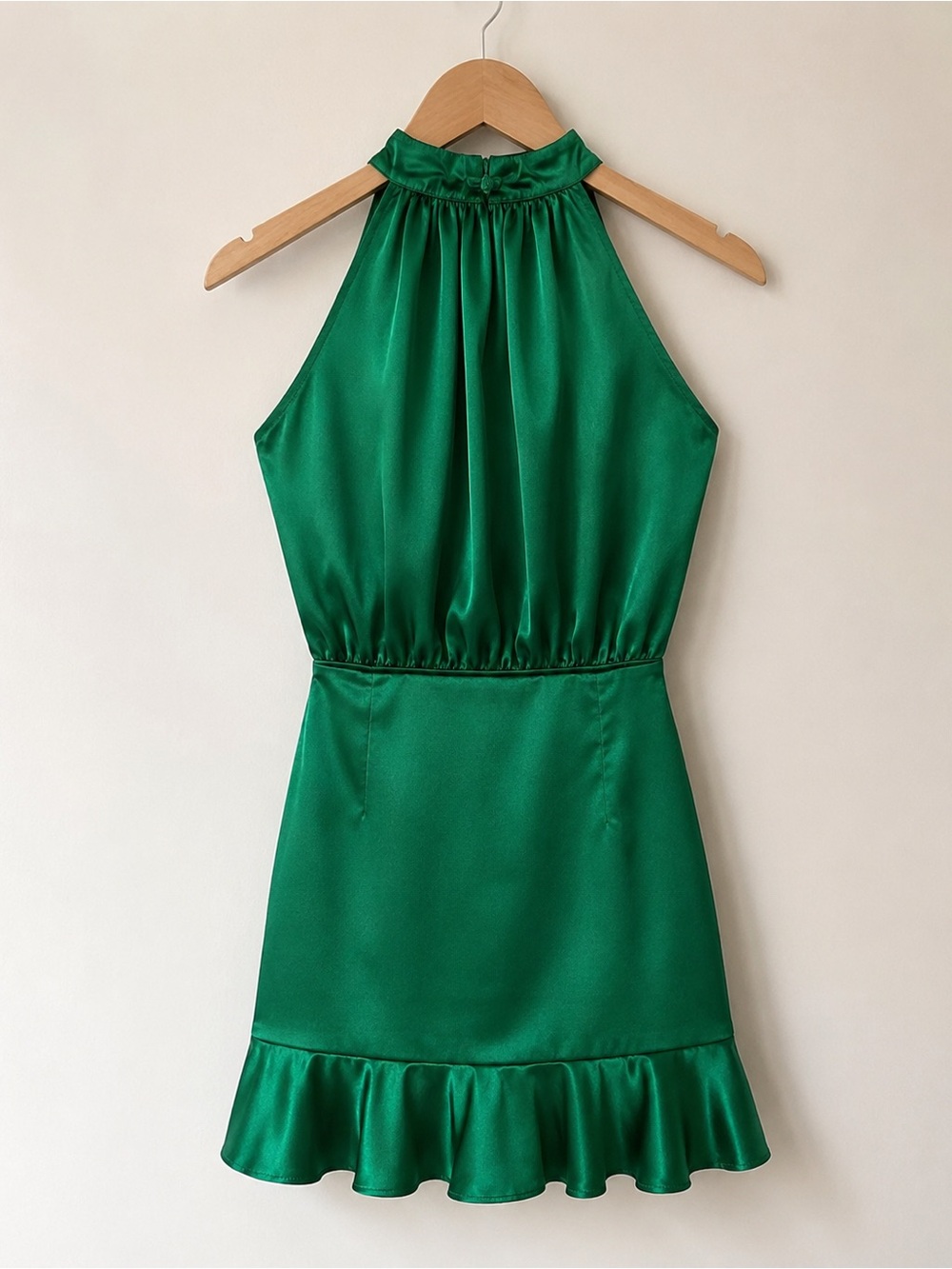 Bardot Etta Sleeveless Satin Green Dress Size Medium - Picture 5 of 5